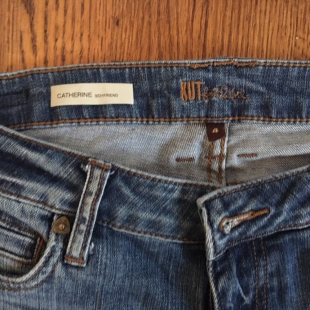 Kut from the Kloth Catherine Boyfriend Jeans sz 4
